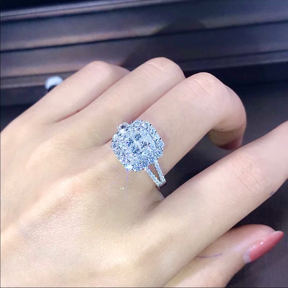 🌟Gorgeous Square Shape Sterling Silver Ring - Picture 3 of 4